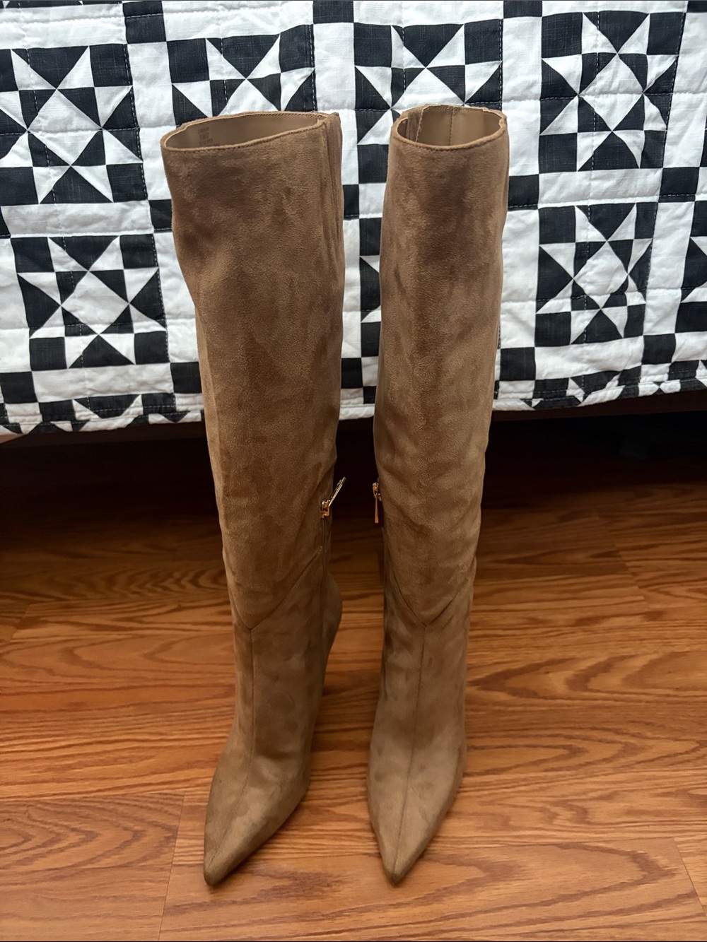 Jessica Simpson Tan Knee-High Pointed-Toe Stiletto Boots - Picture 5 of 5